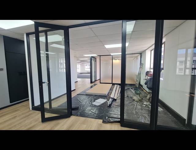 345M² OFFICE TO LET IN TYGER VALLEY